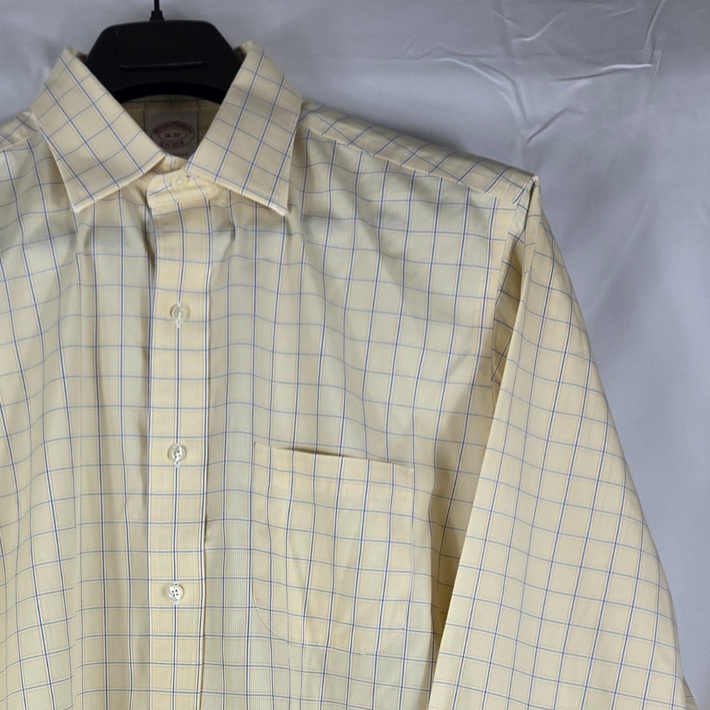Brooks Brothers Mens 16-32 Traditional Fit Non-Iron Cotton Yellow Blue Shirt